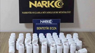 Ordu Gülyalı'da araçta 3 bin 64 sentetik ecza ele geçirildi, 2 şüpheli tutuklandı