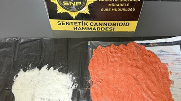 Sakarya'da çoraba gizlenmiş 570 gram uyuşturucu ele geçirildi, 5 zanlı tutuklandı