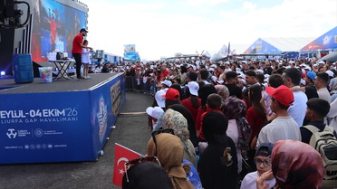 Şanlıurfa'da düzenlenen TEKNOFEST Güneydoğu'da çocuklar bilim deneylerine eşlik etti