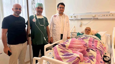 Tekirdağ Saray'da iki hastaya ilk kez spinal anesteziyle diz protezi uygulandı