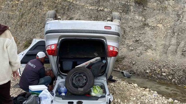 Tekirdağ Şarköy'de takla atan otomobilde sıkışan 2 kişi yaralandı