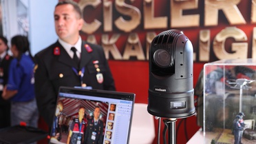 Şanlıurfa'da yapay zeka destekli Karagöz, TEKNOFEST'te jandarmaya destek veriyor