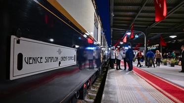 Orient Express, yılın ikinci seferinde 70'ten fazla yolcuyla Bakırköy Garı'na ulaştı