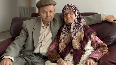 Edirne Huzurevi'ndeki 95 yaşındaki Sabriye Pehlivan, 70 yaşındaki oğluyla buluştu