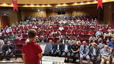 Adıyaman'da öğrencilerin şehit ailelerine yazdığı mektuplar kitaplaştırıldı