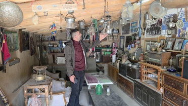 Aksaray Eskil'de Ali Rıza Köse garajını 700 parçalık eski eşya koleksiyonuna çevirdi