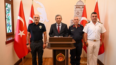 Antalya'da eylülde 4 bin 424 aranan kişi yakalandı, bunlardan 690'ı tutuklandı