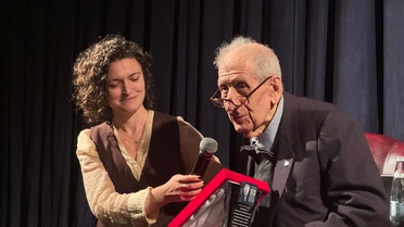 Bilge Ulusman, Doğan Hızlan Eleştiri Ödülü'nü kadın yazarları ele alan kitabıyla aldı