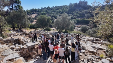 Bodrum'da lise ve ortaokul öğrencileri Pedasa'da Leleg izlerini inceledi