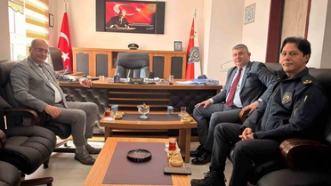 Bolvadin protokolü, Balıkesir'e tayini çıkan Emniyet Müdürü'ne hayırlı olsun diledi