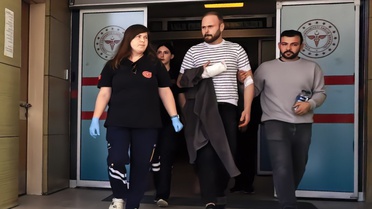 Bursa İnegöl'de mobilya fabrikasında işçinin 3 parmağı testerede yaralandı