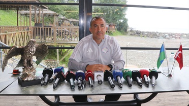 Rizespor Teknik Direktörü Uçar, Fenerbahçe maçında taraftarını mutlu etmek istiyor