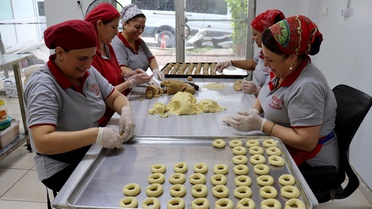 Depremzede kadın girişimci prefabrik çarşıda başladı, 5 şube açıp 40 kadına iş verdi