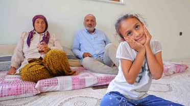 Maraş Dulkadiroğlu'nda depremzede Orhan Akkurt 'Bu evleri yapma şansımız yoktu' dedi.
