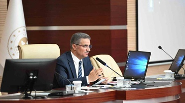 Erzurum Valisi Aydın Baruş, şube başkanlarıyla kamu hizmetlerini görüştü.
