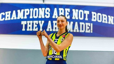 Saliha Şahin, Fenerbahçe Medicana'nın hedefinin altın madalya olduğunu söyledi