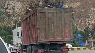 Hatay'da dorseden taşan hurda demir yüzünden tır sürücüsüne 3 bin TL ceza verildi