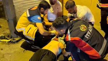 Iğdır'da korkuluklara sıkışan engelli kişiyi itfaiye kurtardı, kimliği bulunamadı
