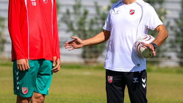 Karşıyaka'da Zafer Uysal, 4 haftada 2 puanla hedeften sapmayacaklarını söyledi
