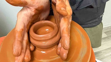 Menteşe'de Uluslararası Gençlik Merkezi engelli bireylere çömlek atölyesi düzenledi