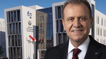 Mersin Büyükşehir Belediye Başkanı Vahap Seçer gözaltına alındı