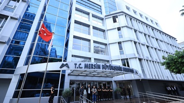 Mersin'de 3 belediye başkanının da aralarında olduğu 59 şüpheli gözaltına alındı