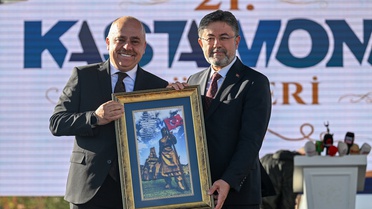 Bakan Yumaklı, Kastamonu Günleri'nde güçlü Türkiye için değer üretme vurgusu yaptı