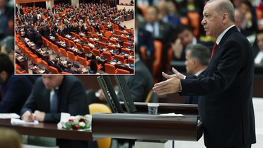 TBMM'de yeni yasama yılı oturumu! Cumhurbaşkanı Erdoğan kürsüye çıktı, Yeni Parti grubu salonu terk etti