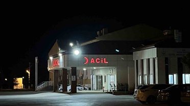 Aksaray Eskil'de otomobil ile çarpışan motosikletin sürücüsü yaralandı