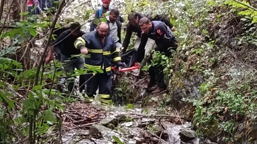 Artvin Yusufeli'de otomobili uçuruma yuvarlanan sürücü hayatını kaybetti