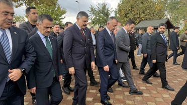 Bakan Çiftçi, 99 metrelik MPMS-1 denize indirildikten sonra Kocaeli'de cuma namazı kıldı