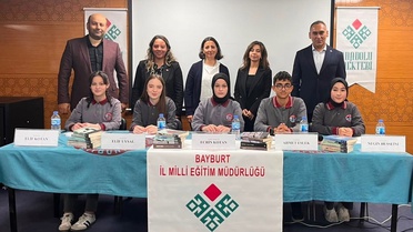 Bayburt'ta Cengiz Dağcı panelinin ikincisi Milli İrade Anadolu Lisesinde yapıldı
