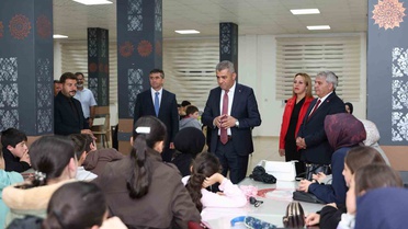 İl Milli Eğitim Müdürü Ekici, Erzurum'da proje kapsamında öğrencilerle buluştu