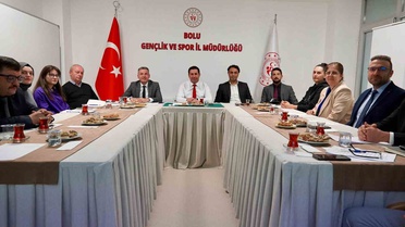 Bolu Gençlik ve Spor İl Müdürlüğü 2026-2027 sezonu planlaması için toplantı yaptı
