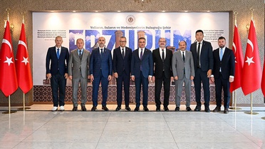 ETÜ Rektörü Çakmak, FISU heyetiyle 2029 Dünya Üniversiteler Kış Oyunları için görüştü