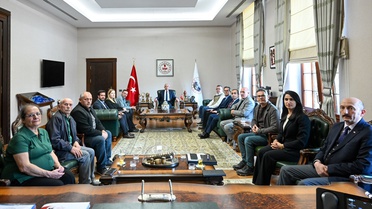 Kırklareli Valisi Turan, Kıbrıs gazisini ve iş insanlarını ağırladı, müdürleri kabul etti