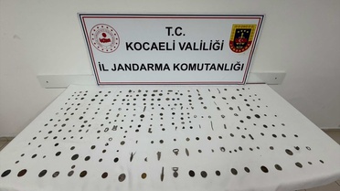 Kocaeli'de düzenlenen operasyonda 511 tarihi eser ele geçirildi, 1 şüpheli gözaltında