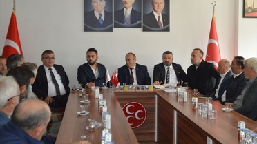 MHP'li Kurt, Havza'da muhtarlara sendika üyeliği hakkı verildiğini söyledi