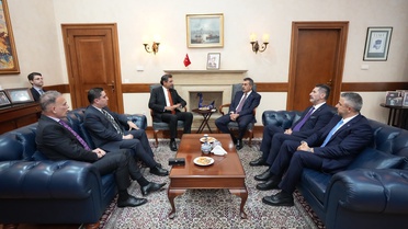 Milli Eğitim Bakanı Tekin, Tiflis'te Büyükelçilik ve Parlamento'da temaslarda bulundu