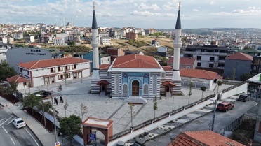 Karahasanoğlu adına yaptırılan 700 kişilik cami Arnavutköy'de açıldı