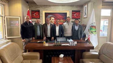 Niğde Çiftlik Belediye Başkanı Çakıl, CHP üyeliğinden istifa edip bağımsız oldu