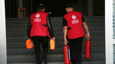 Samsun'da Vakıflar 20 camiye yangın tüpü, 18 kursa ilkyardım çantası verdi