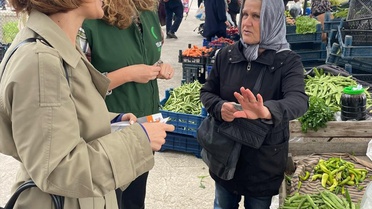 Yeşilay Çarşamba, Canik ve Yakakent'te okul, huzurevi ve pazar çalışması yaptı