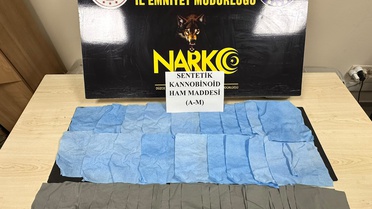 Düzce polisi iki otobüste 22 milyon TL'lik uyuşturucu ele geçirdi, 2 şüpheli tutuklandı