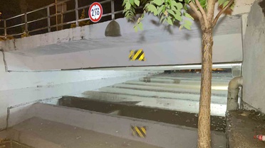 Elazığ'da sağanakta bir alt geçitte su seviyesi 2,10 metreye ulaştı, ulaşım durdu