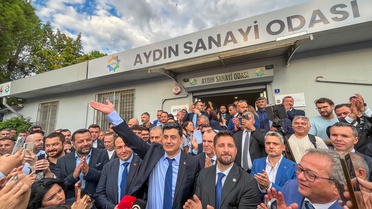 Gökhan Maraş AYSO başkanlığına yeniden seçildi, 16 meslek komitesinin 15'ini kazandı