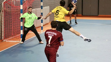 Hentbol Süper Lig'de Trabzon Büyükşehir Belediyespor, Beykoz'u 39-37 mağlup etti.
