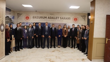 HSK heyeti Erzurum Adliyesi'nde hakim ve savcılarla toplantı yapıp talepleri dinledi