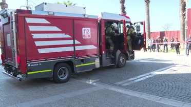 İzmir İtfaiyesi, Konak'ta tatbikatta 4 kişiyi 18 metrelik tünelle tahliye etti