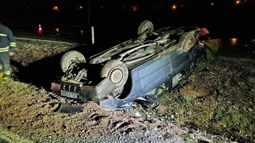 Konya Beyşehir'de yağışlı havada ardı ardına meydana gelen 3 kaza 11 kişiyi yaraladı